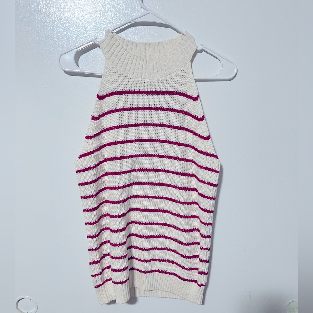 New LOFT red/ cream top shortsleeved